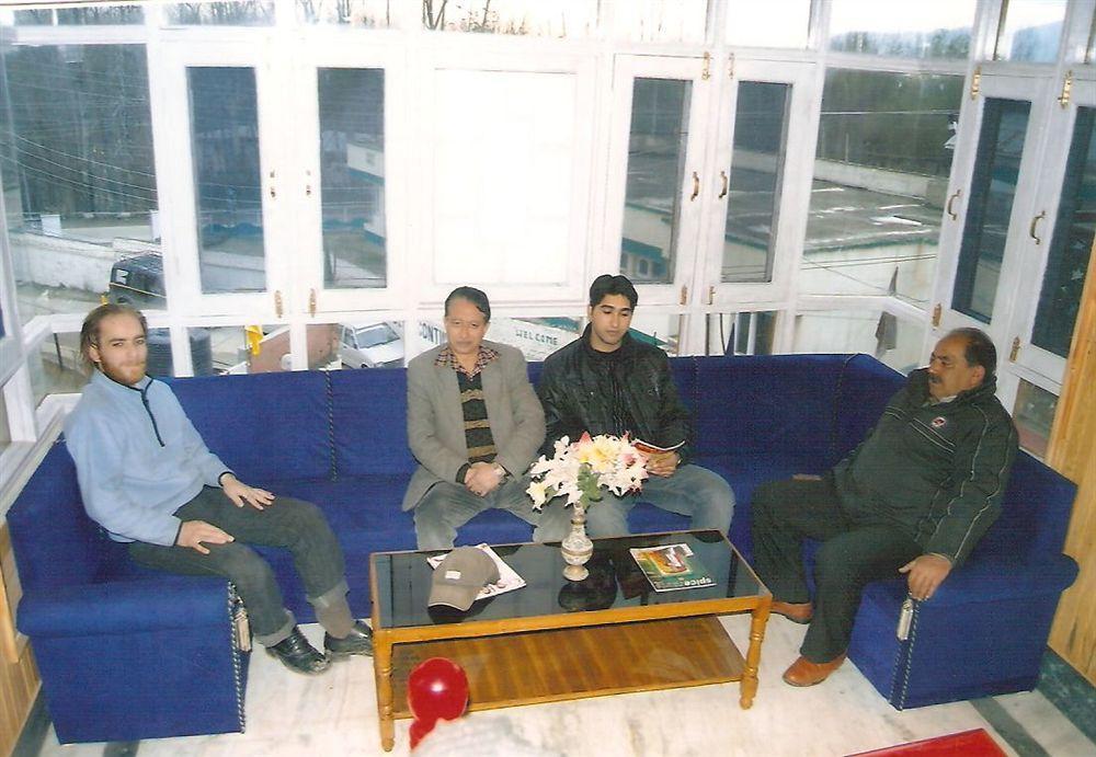 Hotel Zahgeer Continental - Srinagar מראה חיצוני תמונה